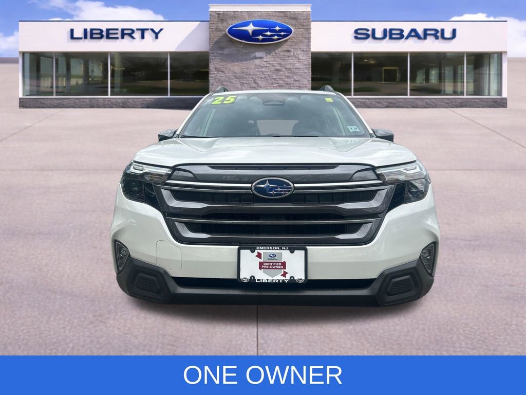 Certified 2025 Subaru Forester Premium AWD/4WD image 4