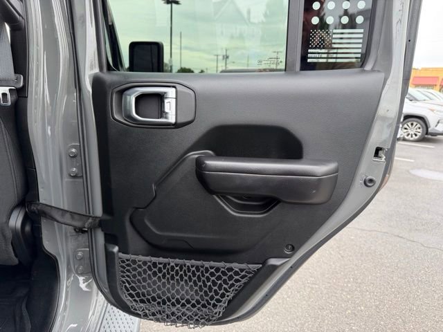 Used 2020 Jeep Gladiator Sport w/ Quick Order Package 24S AWD/4WD image 11