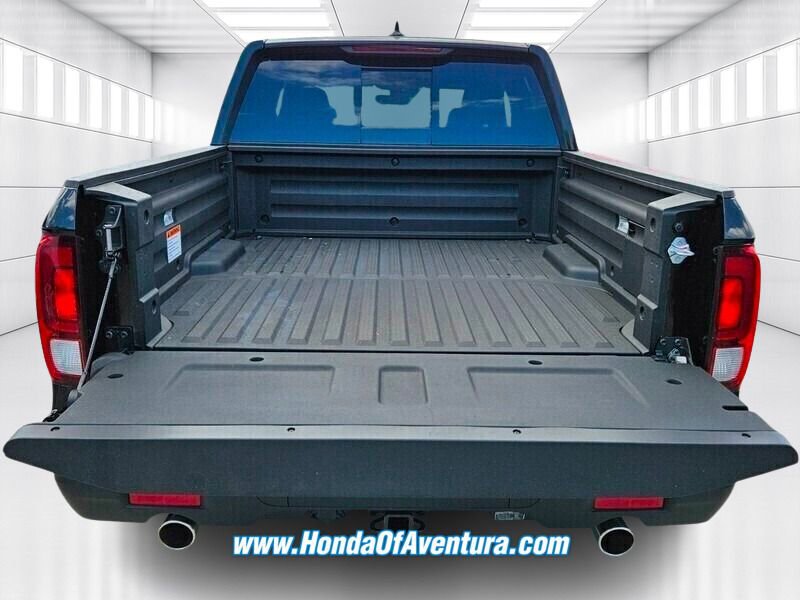 New 2025 Honda Ridgeline Black Edition image 3