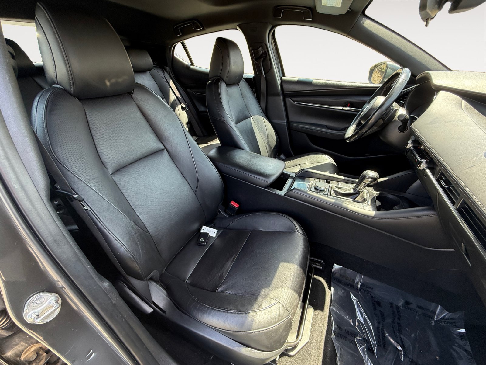 Used 2020 MAZDA MAZDA3 Hatchback w/ Premium Package FWD image 19