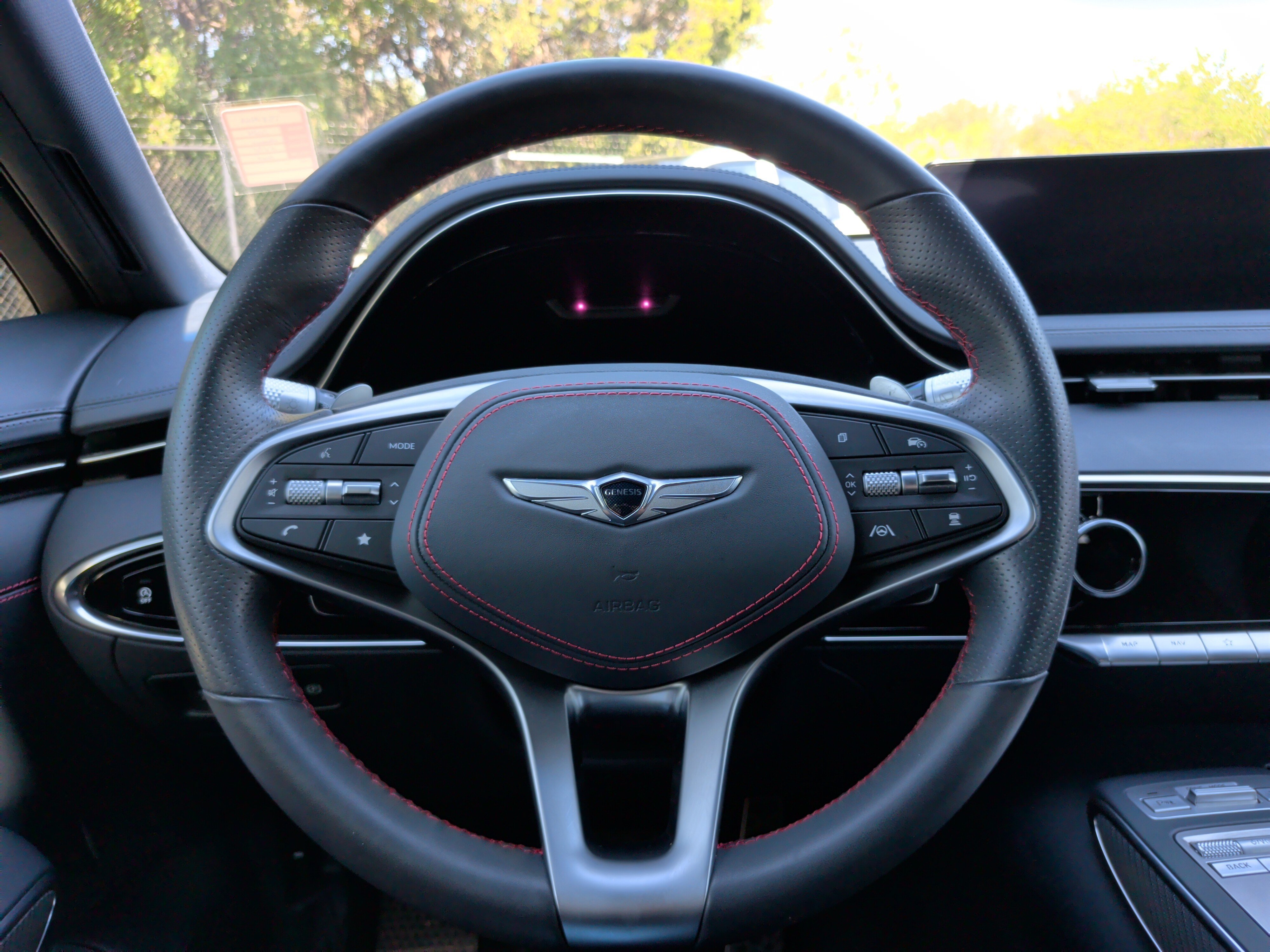 Used 2024 Genesis GV70 2.5T w/ Sport Prestige Package AWD/4WD image 21