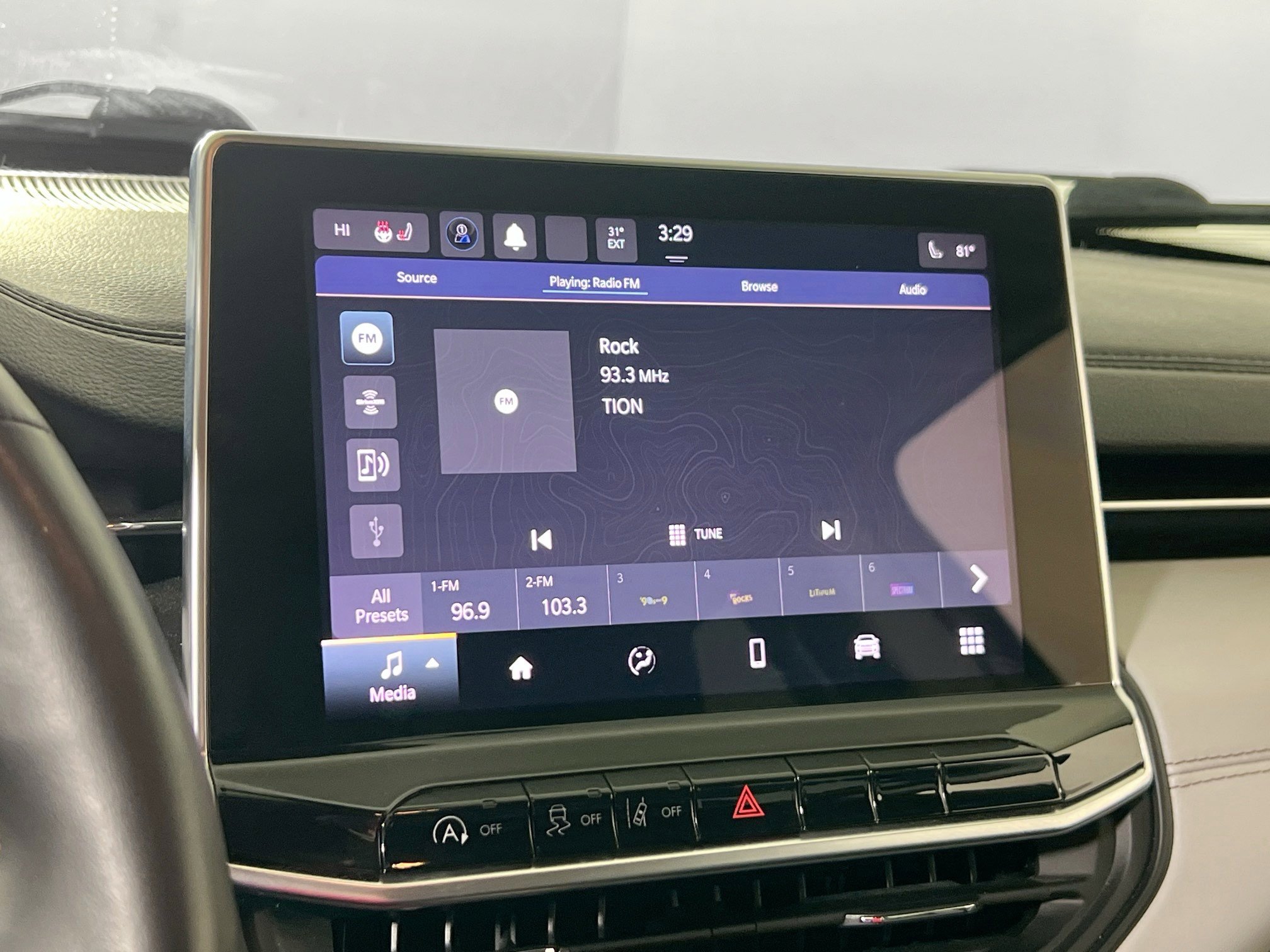 Used 2022 Jeep Compass Limited image 14