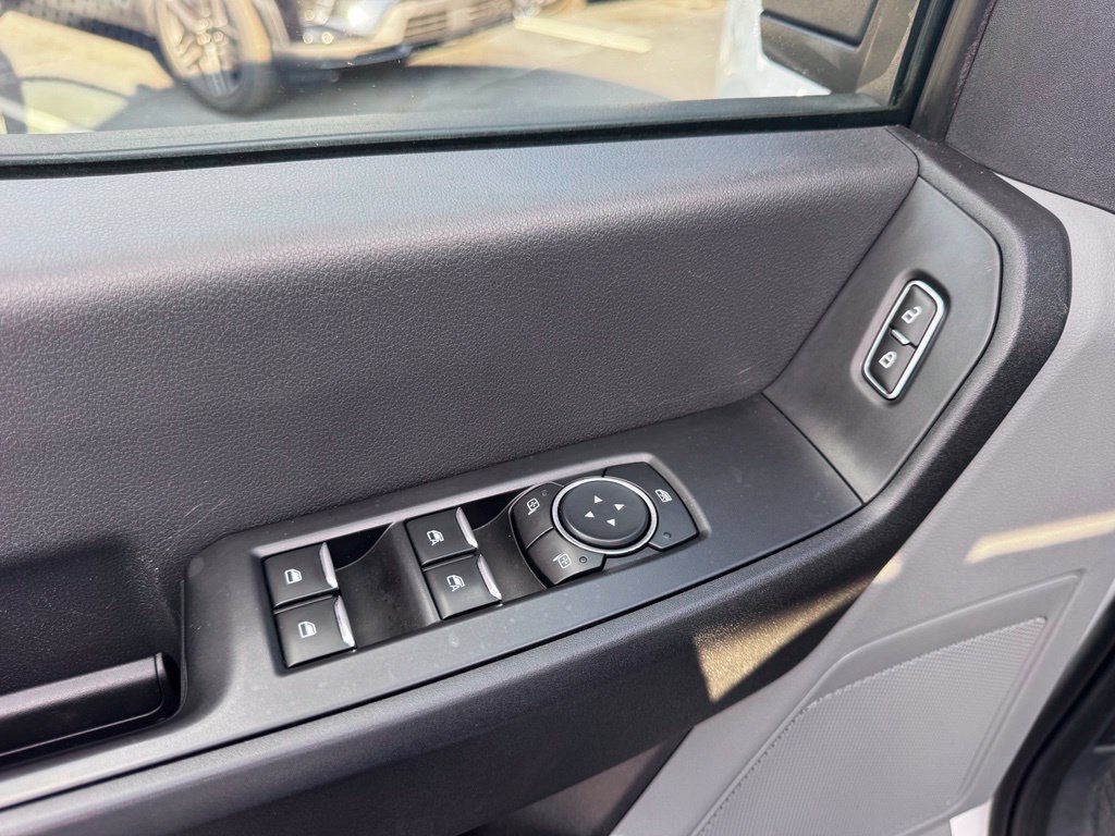 Used 2023 Ford F250 XL w/ XL Chrome Package RWD image 18