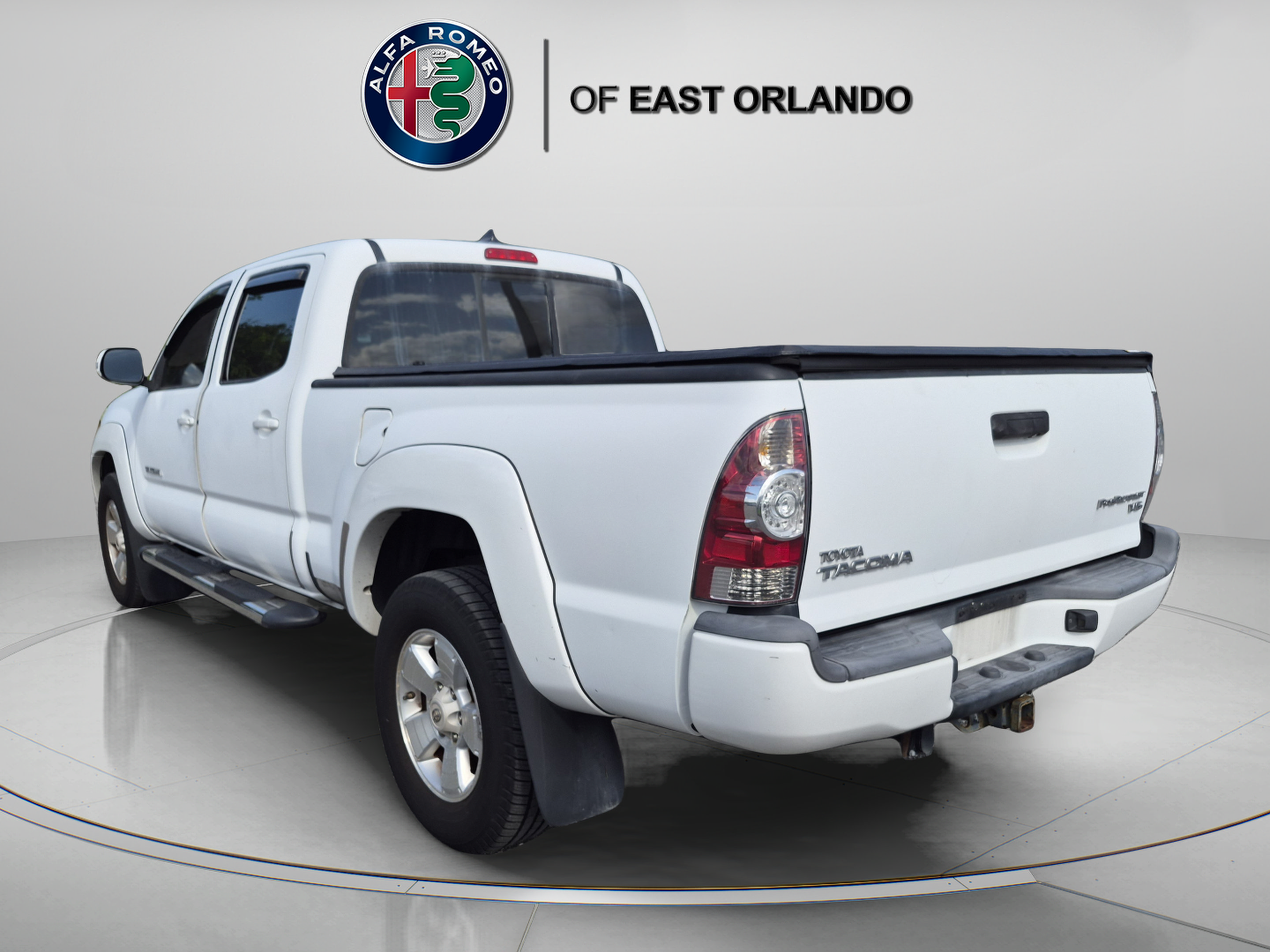 Used 2015 Toyota Tacoma PreRunner w/ TRD Sport Package RWD image 5