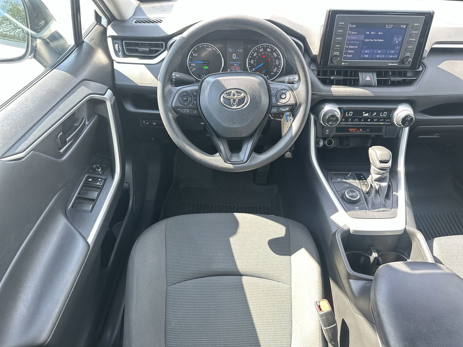 Used 2022 Toyota RAV4 LE AWD/4WD image 17