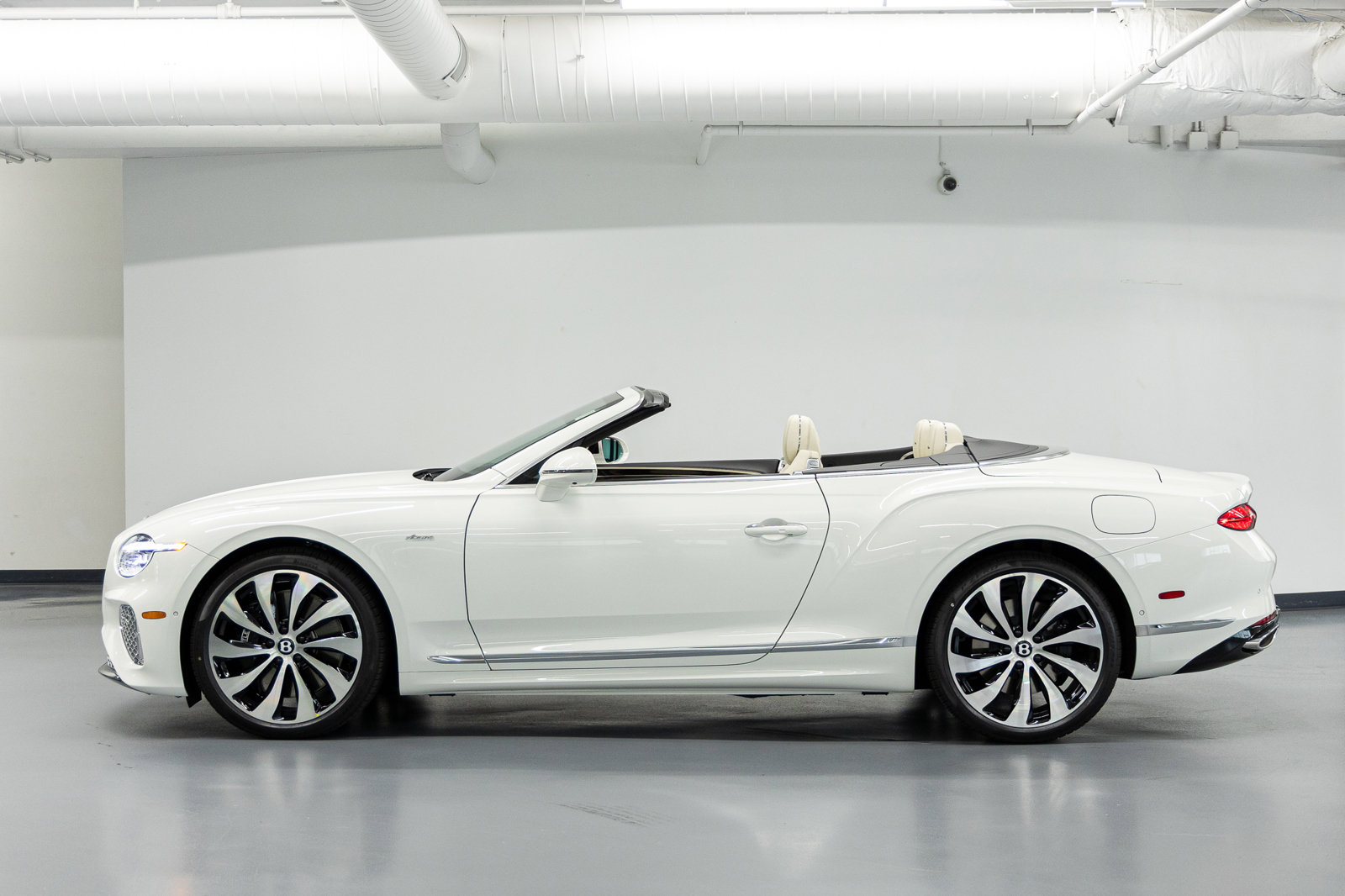 New 2026 Bentley Continental GT Azure AWD/4WD image 2