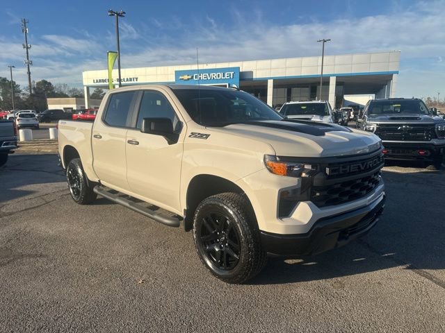 New 2026 Chevrolet Silverado 1500 Custom Trail Boss w/ Turbomax Blackout Package