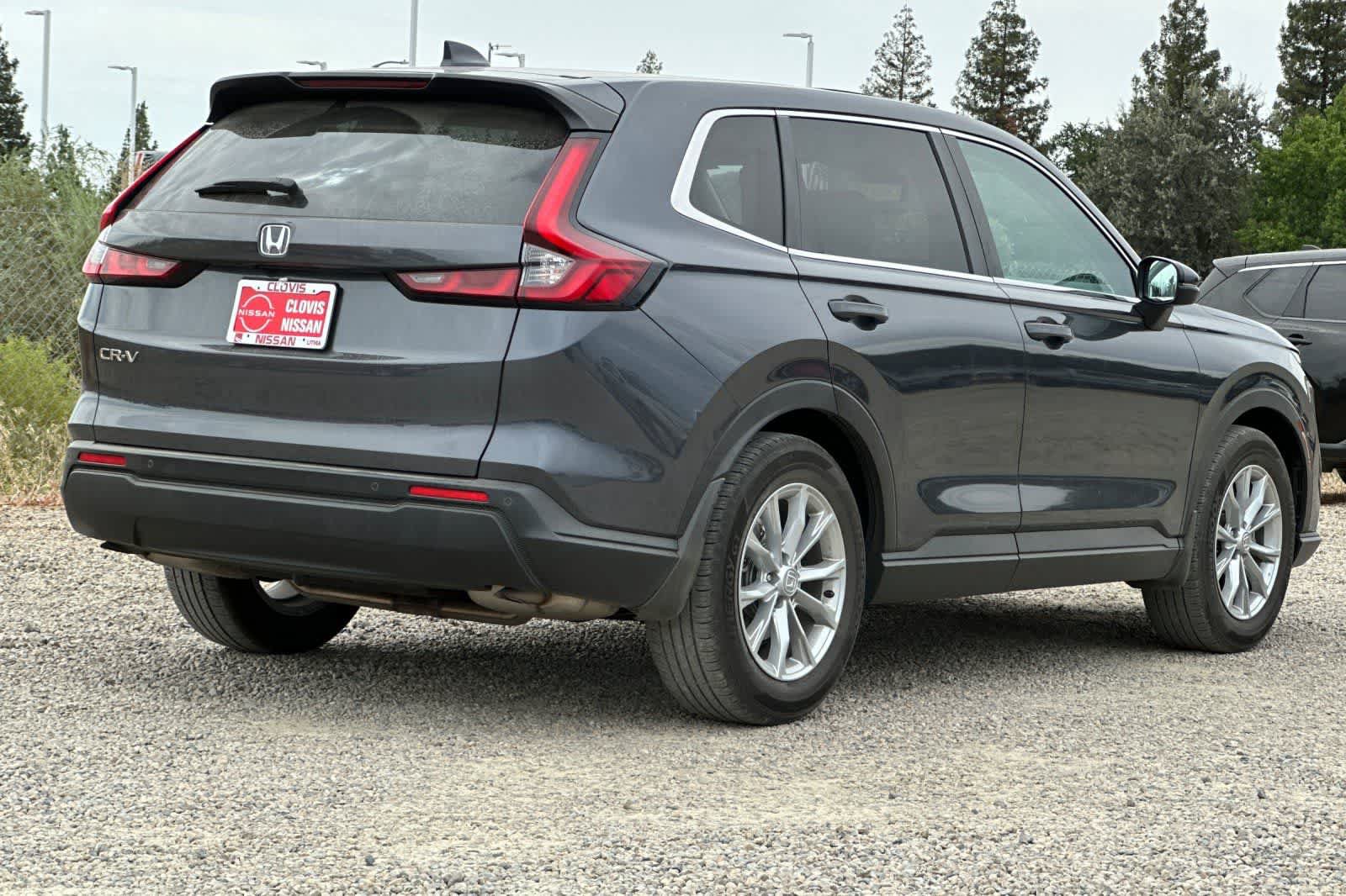 Used 2025 Honda CR-V EX-L image 3