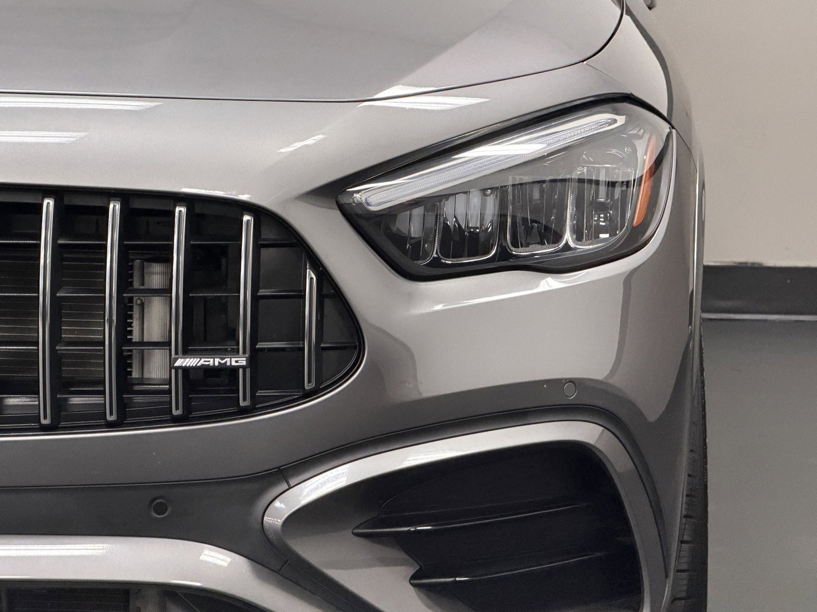 Used 2025 Mercedes-Benz GLA 35 AMG 4MATIC image 8