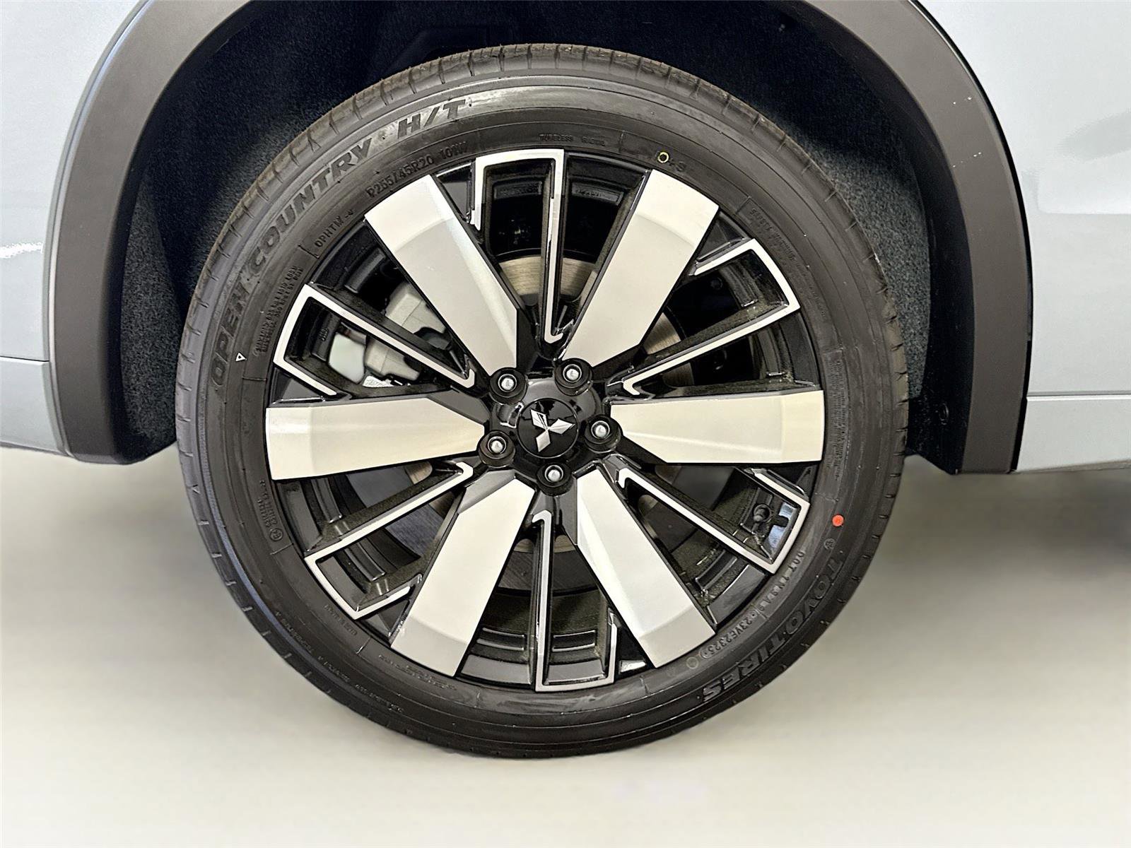 New 2026 Mitsubishi Outlander SEL image 37