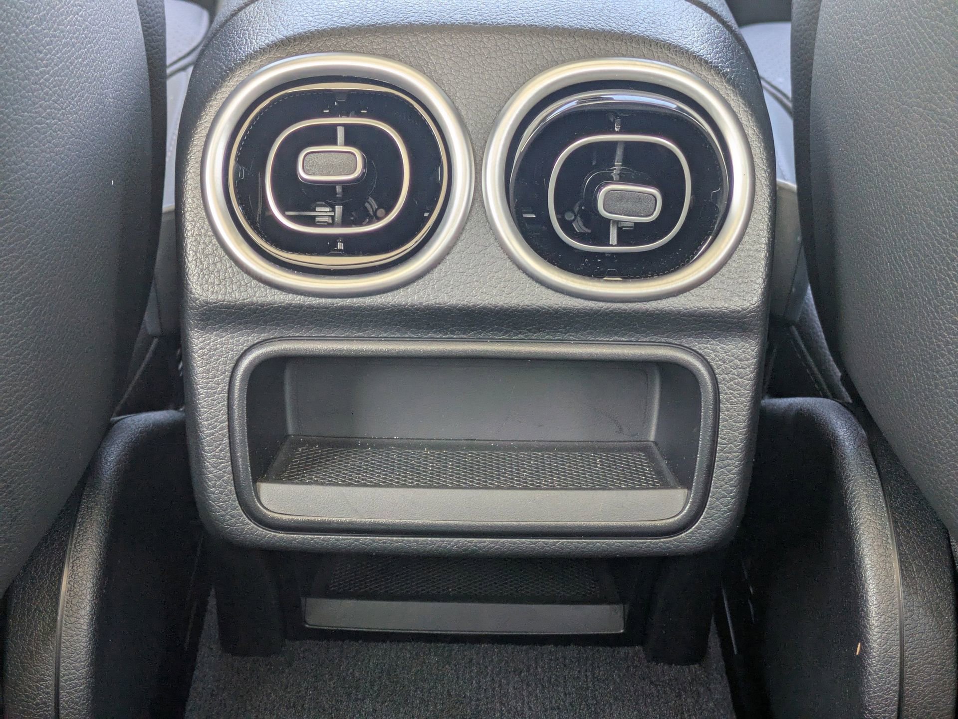 Used 2024 Mercedes-Benz C 300 Sedan image 11