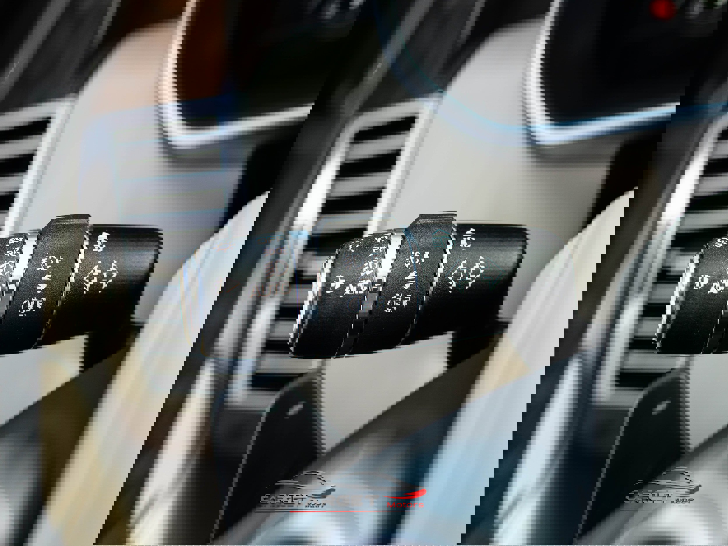 Used 2019 Land Rover Range Rover Long Wheelbase Supercharged image 31