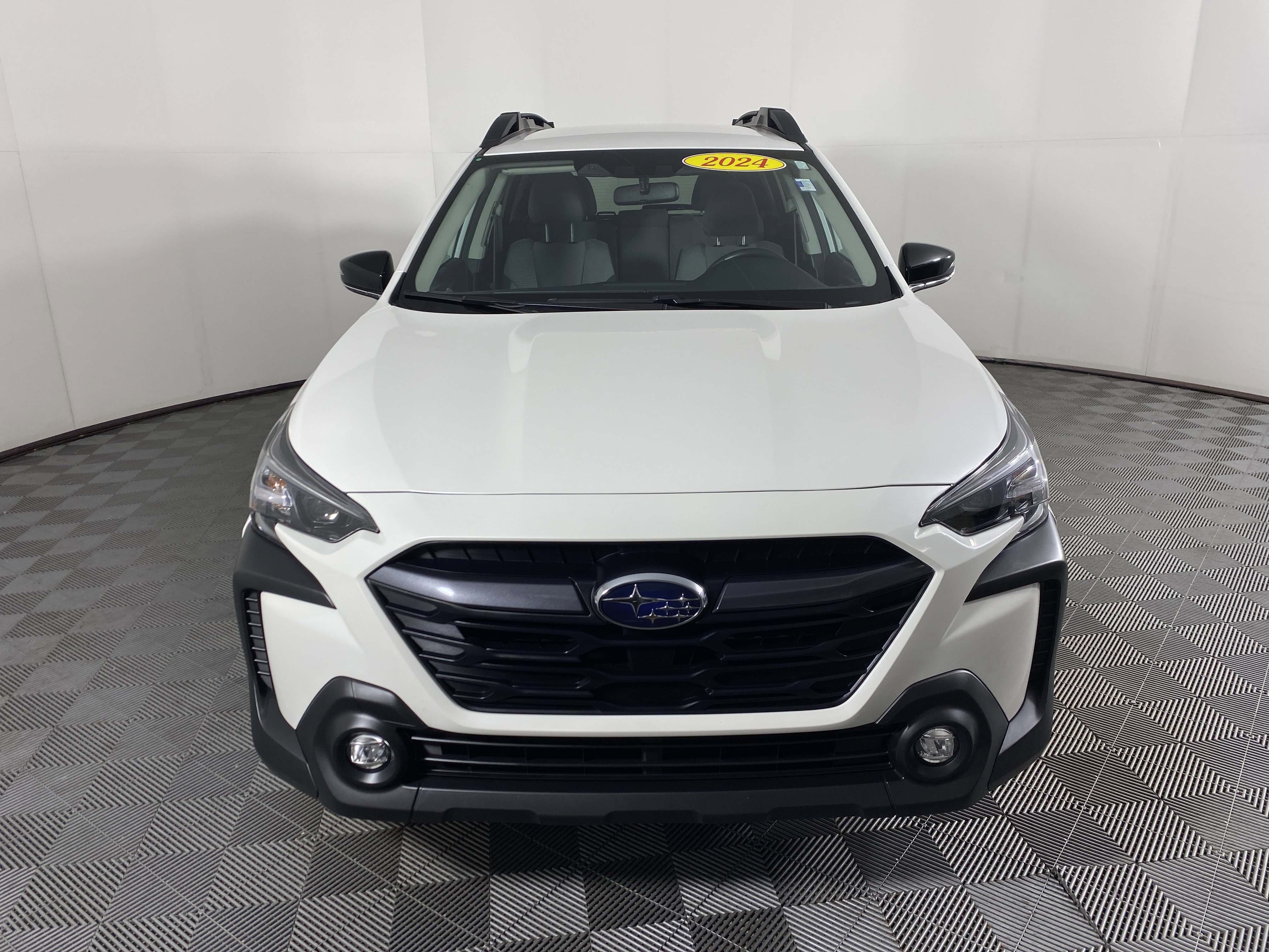 Used 2024 Subaru Outback Premium image 11