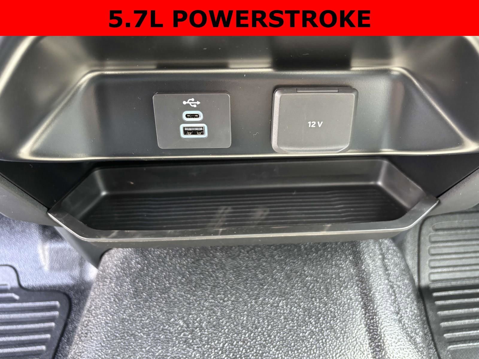 New 2025 Ford F550 4x4 Regular Cab Super Duty image 5