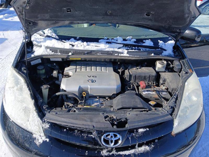Used 2009 Toyota Sienna XLE image 19