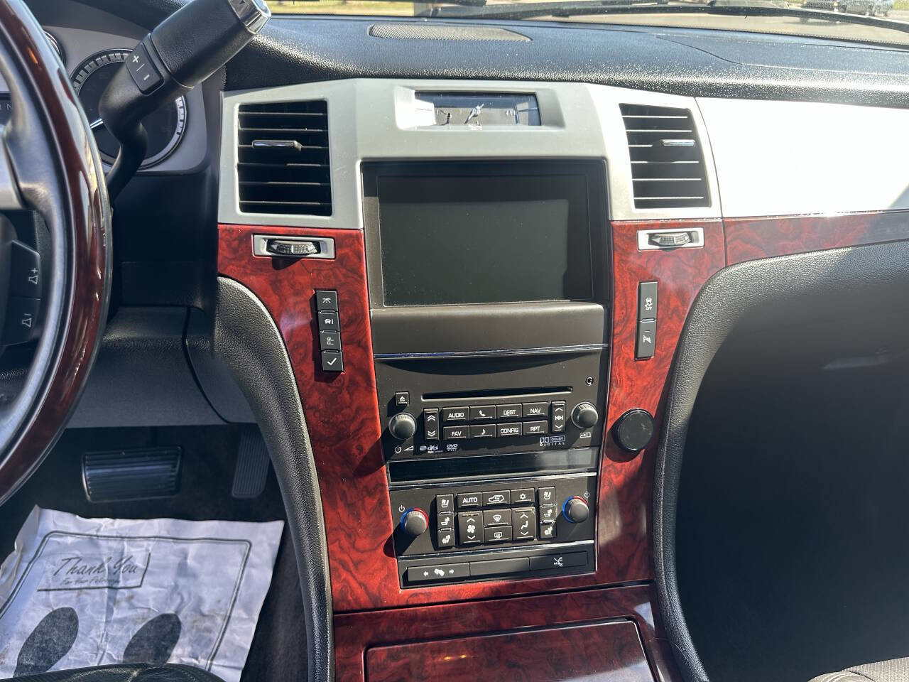 Used 2012 Cadillac Escalade EXT Premium image 24