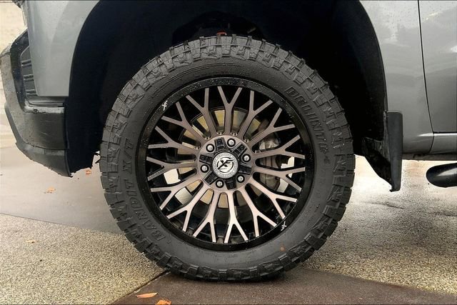 Used 2021 Chevrolet Silverado 1500 LT Trail Boss w/ Convenience Package II image 9