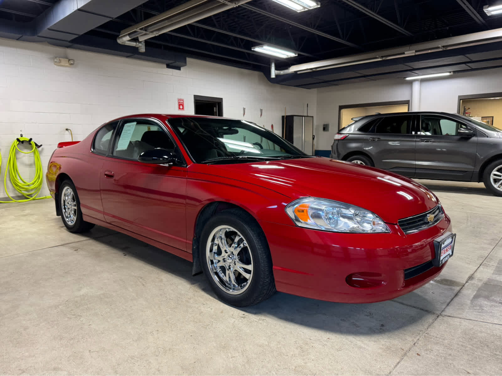 Used 2007 Chevrolet Monte Carlo LT image 3
