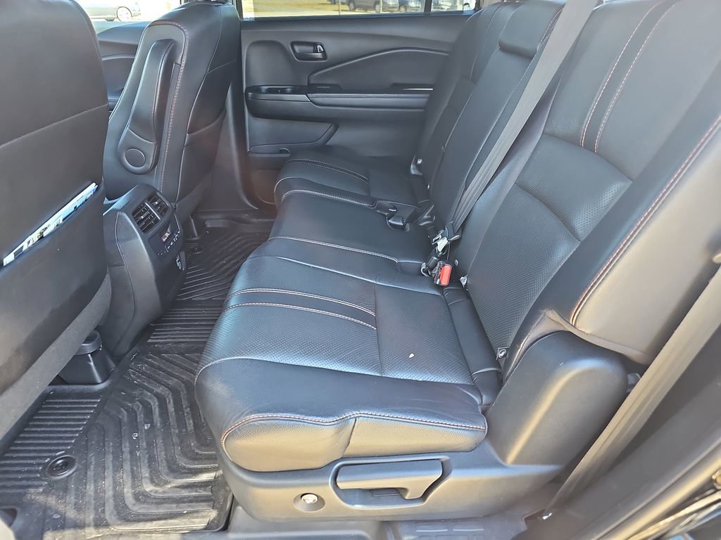 Used 2022 Honda Pilot TrailSport image 15