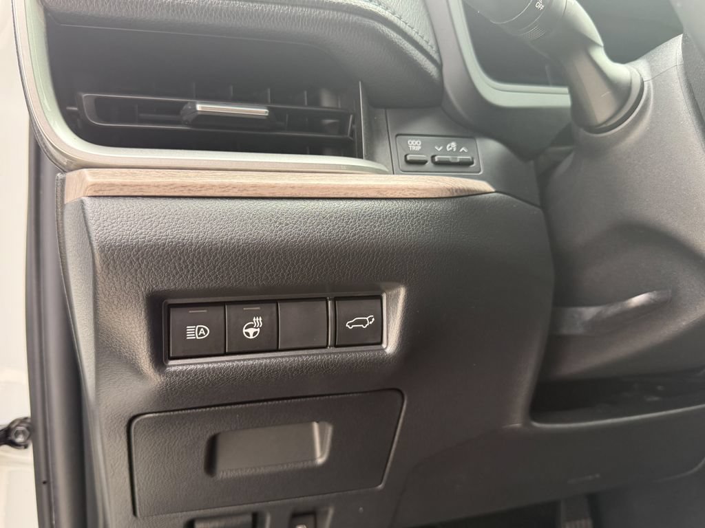 Used 2024 Toyota Grand Highlander FWD image 19
