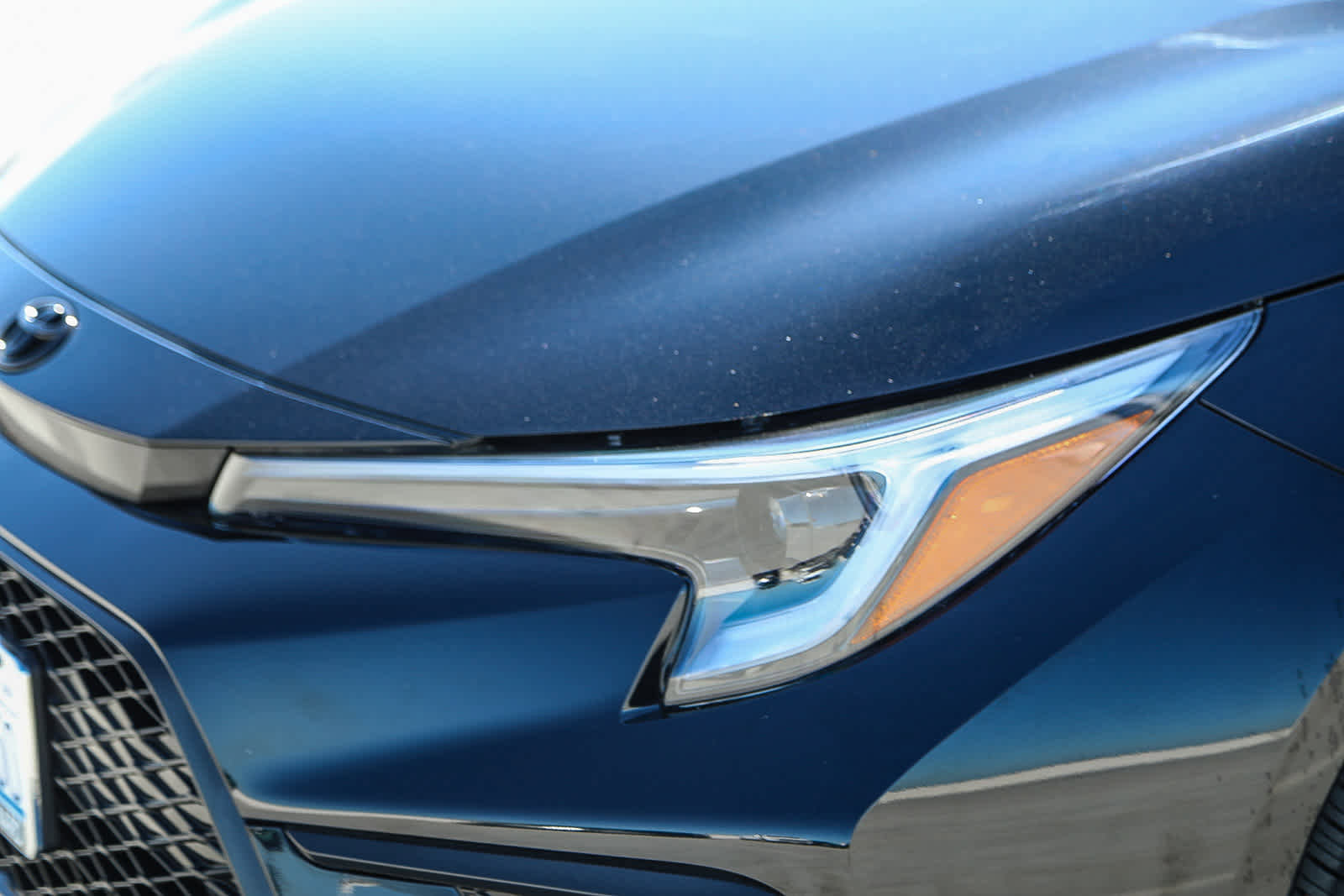 Used 2025 Toyota Corolla SE image 8