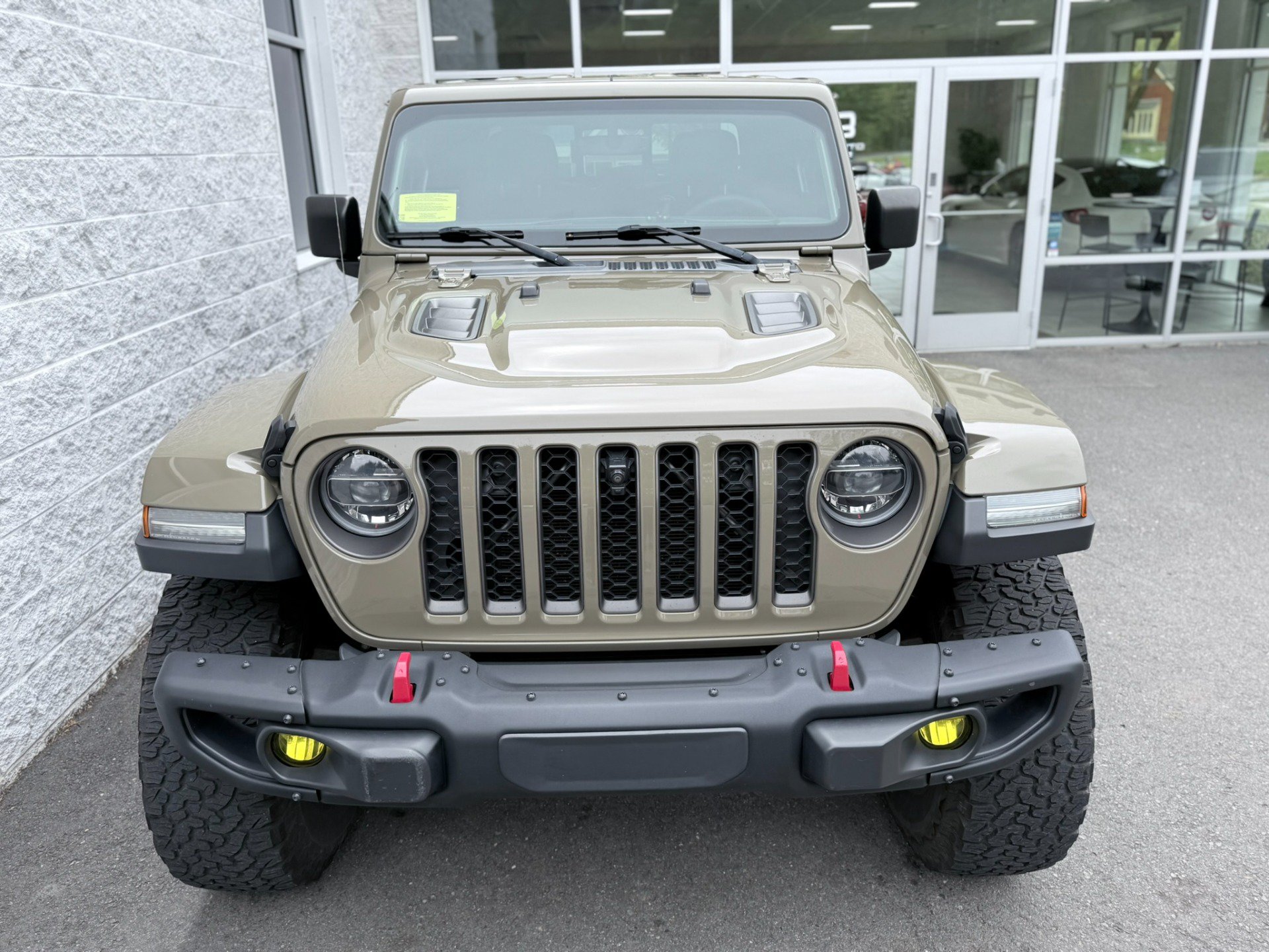 Used 2020 Jeep Gladiator Rubicon AWD/4WD image 5