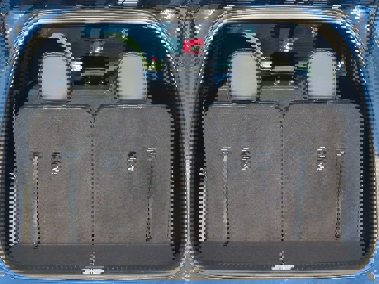 Used 2024 Kia Sorento S w/ Panoramic Sunroof Package image 12