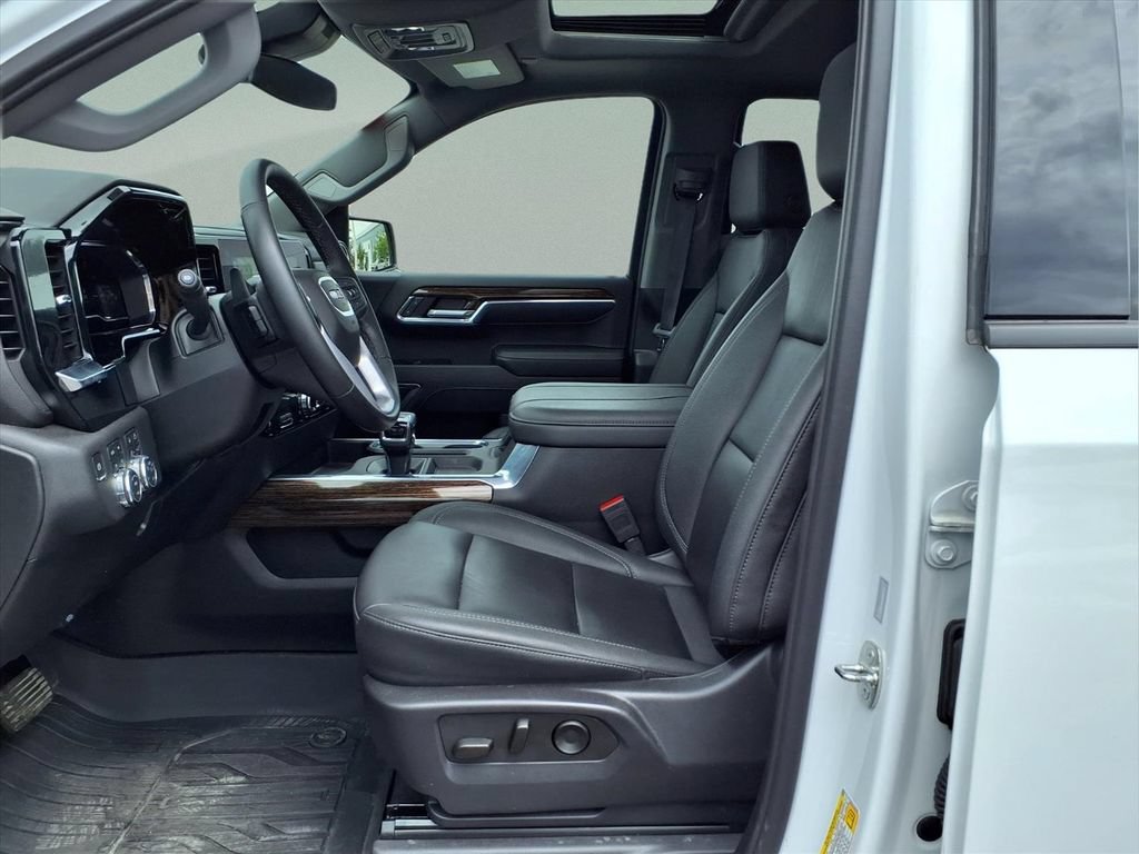 Certified 2024 GMC Sierra 1500 Elevation w/ Elevation Premium Package AWD/4WD image 9