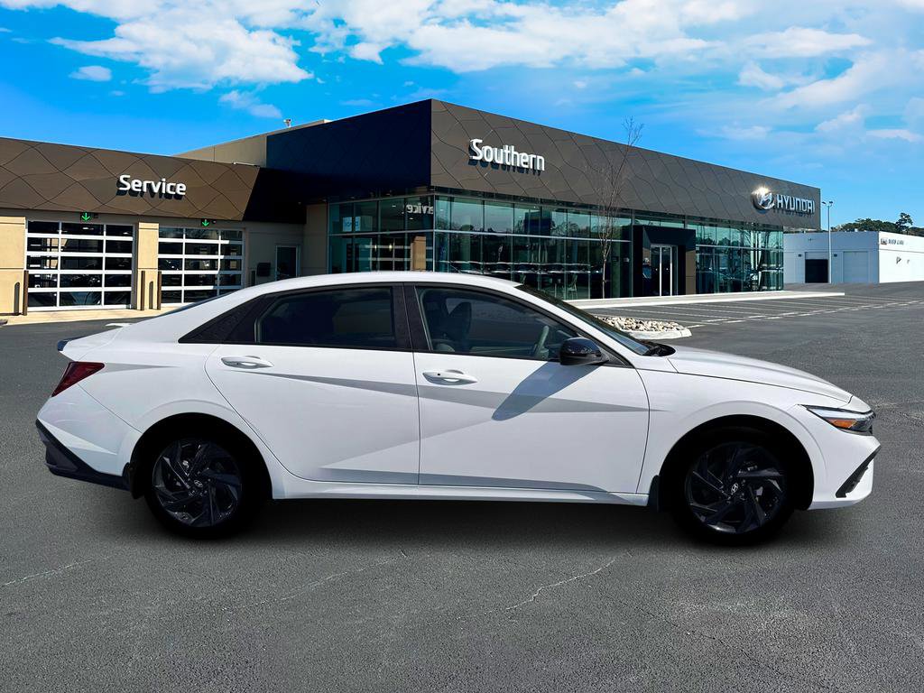 New 2026 Hyundai Elantra Sport image 10