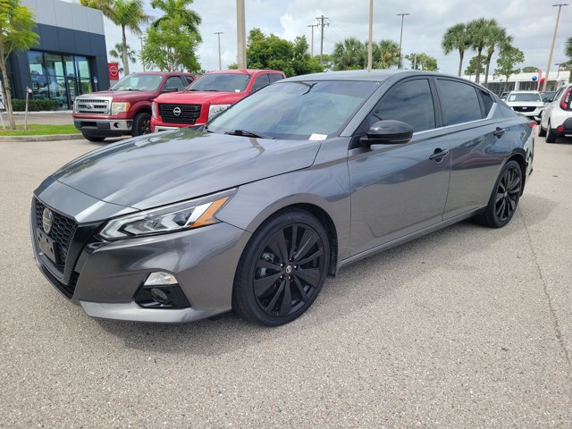Certified 2022 Nissan Altima 2.5 SR w/ Midnight Edition Package FWD image 6
