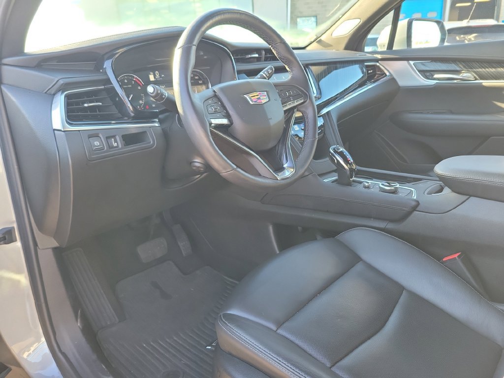 Used 2024 Cadillac XT6 Premium Luxury AWD/4WD image 25