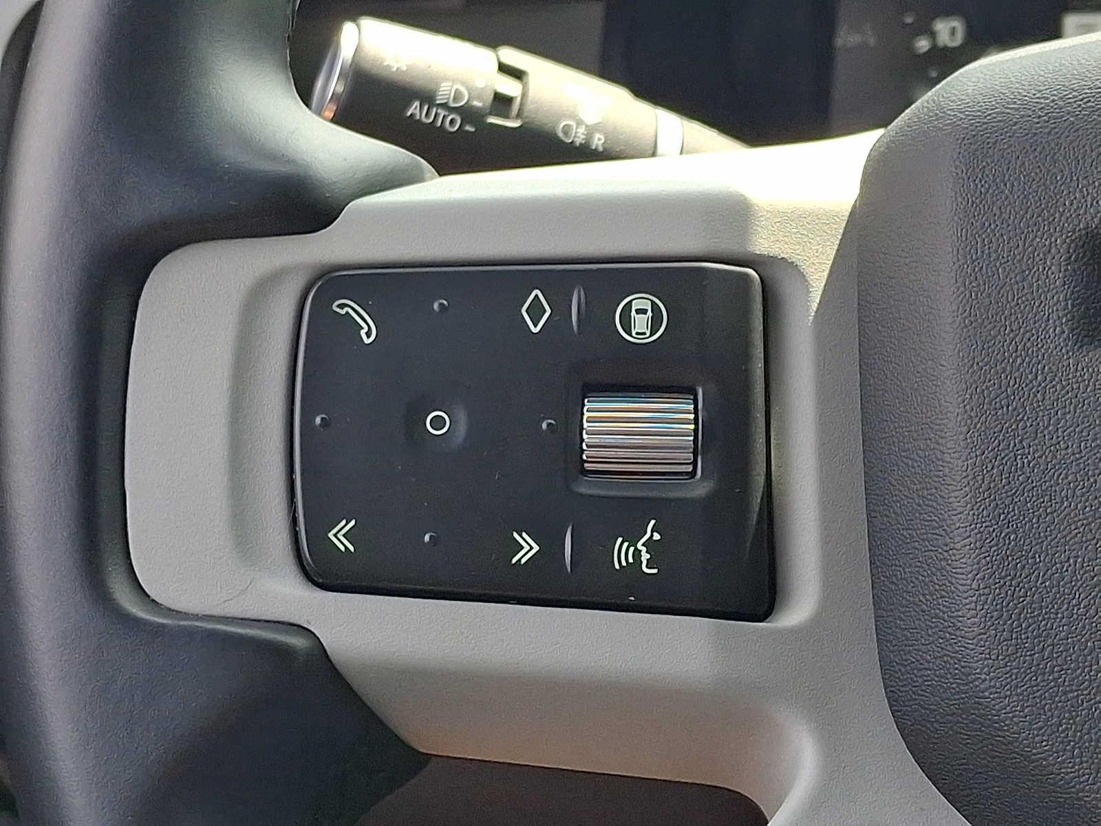 Used 2024 Land Rover Defender 110 S AWD/4WD image 20