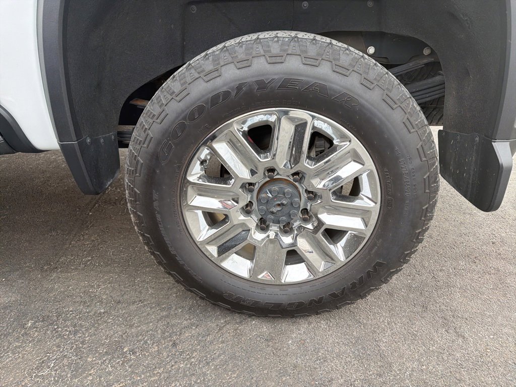 Used 2024 Chevrolet Silverado 3500 High Country w/ High Country Premium Package image 9