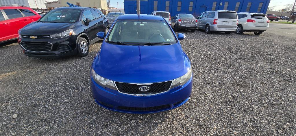 Used 2010 Kia Forte EX image 2