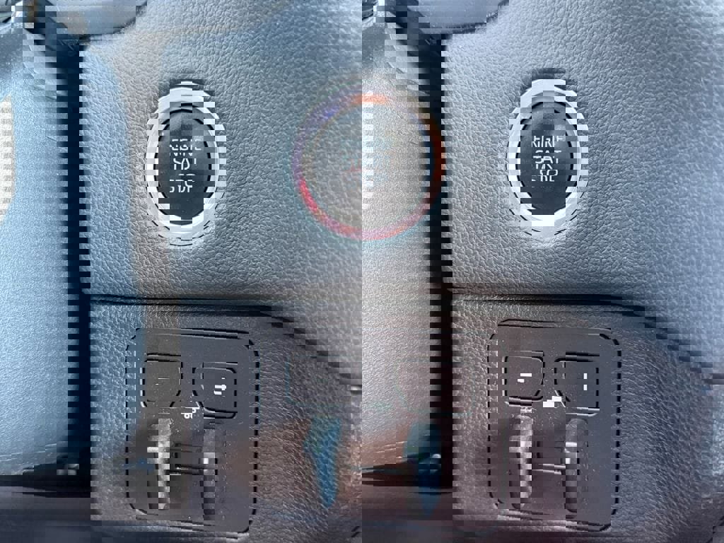 Used 2024 Toyota Tundra Limited image 26