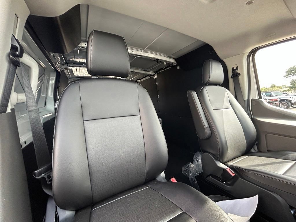 New 2026 Ford Transit 150 Low Roof w/ Load Area Protection Package RWD image 25