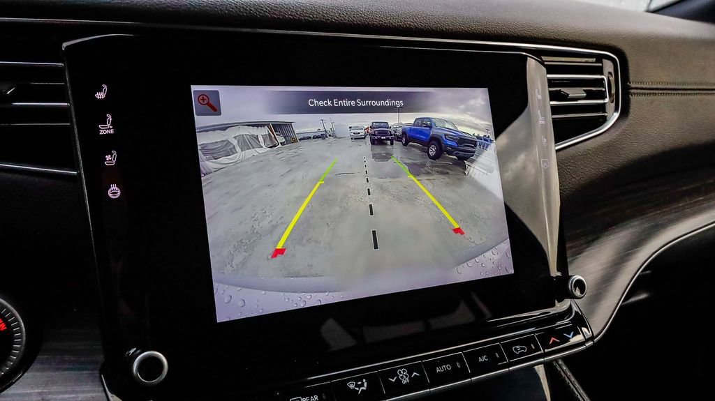 Used 2024 Jeep Wagoneer L Series II w/ Flexible Seating Group image 29