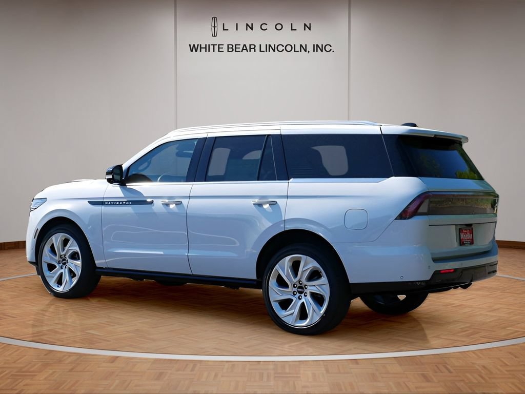 Certified 2025 Lincoln Navigator Black Label AWD/4WD image 7