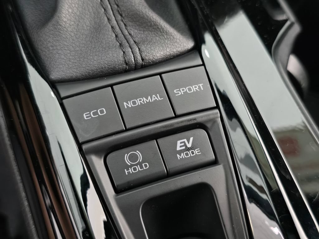 Certified 2025 Toyota Camry XSE FWD image 7