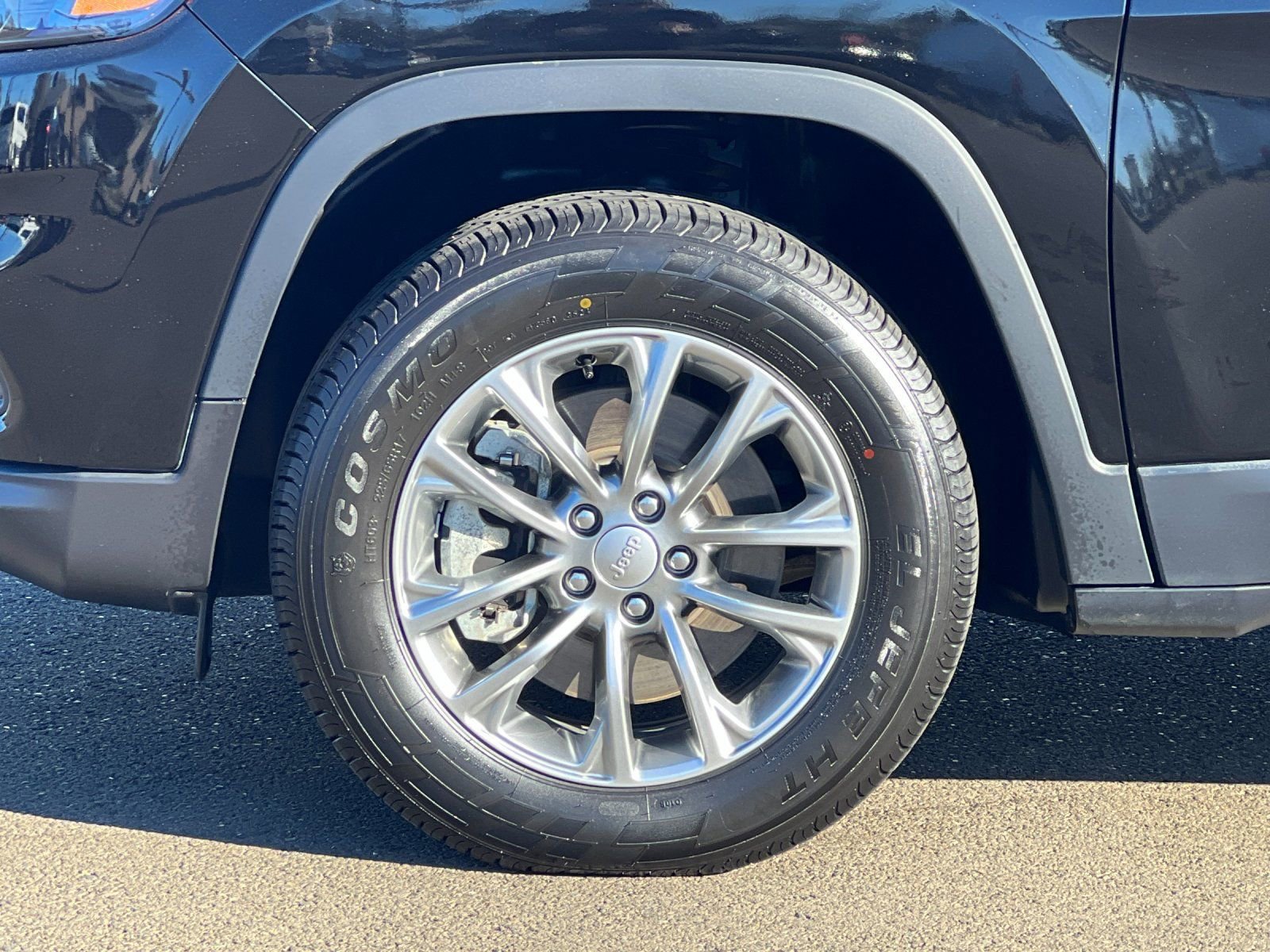 Used 2022 Jeep Cherokee Latitude Lux w/ Sun & Sound Group image 25