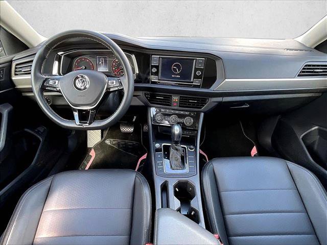 Used 2021 Volkswagen Jetta SE w/ SE Cold Weather Package FWD image 15