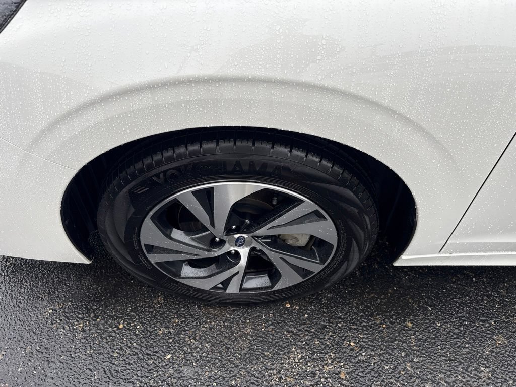 Certified 2025 Subaru Legacy Premium AWD/4WD image 7