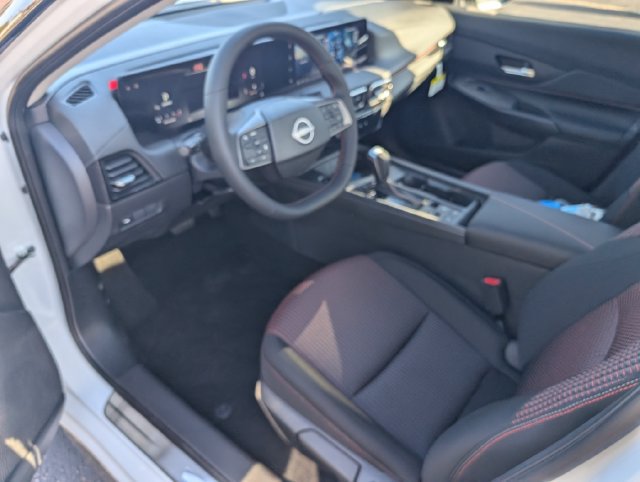 New 2027 Nissan Sentra SR w/ Floor Mat Package FWD image 14