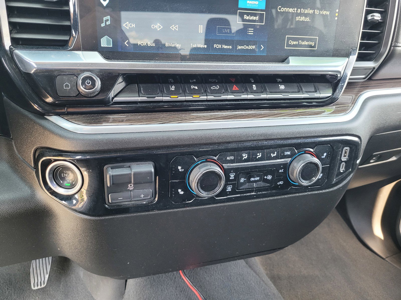 Used 2025 Chevrolet Silverado 2500 LT w/ Safety Package image 19