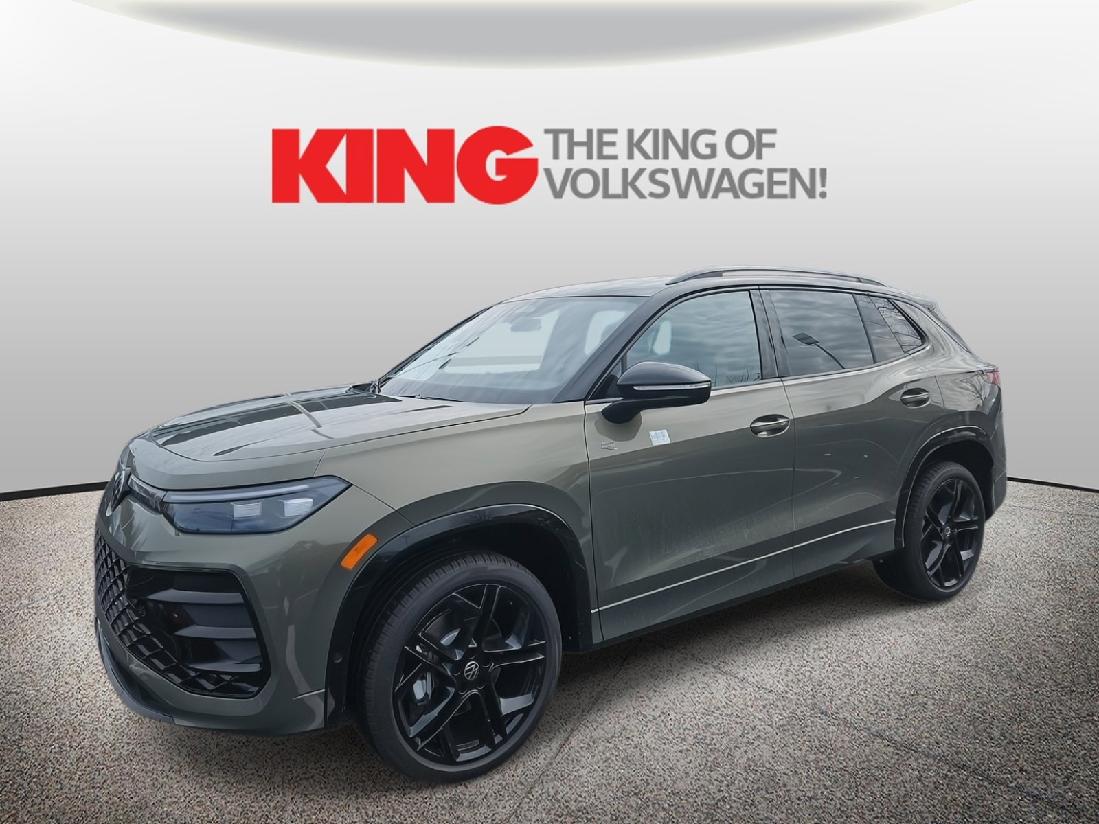 New 2026 Volkswagen Tiguan SE R-Line image 8