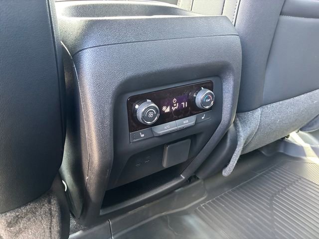 New 2026 Chevrolet Traverse RS w/ LPO, Floor Liner Package AWD/4WD image 18