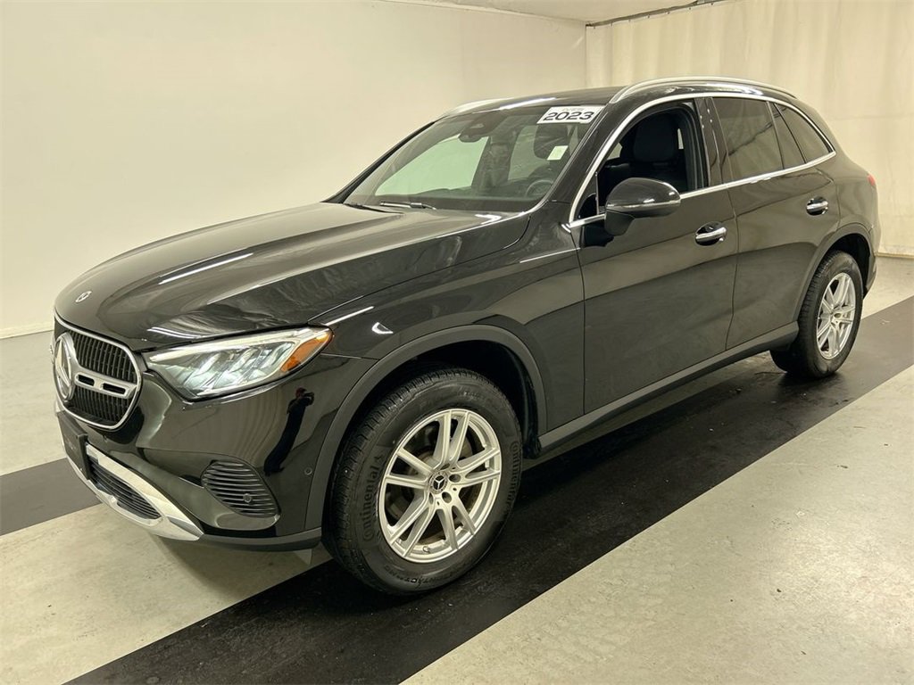 Used 2023 Mercedes-Benz GLC 300 4MATIC image 5