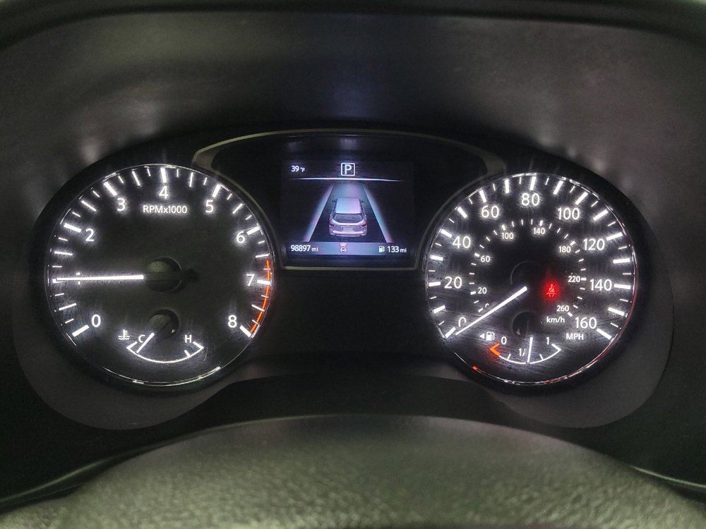 Used 2020 Nissan Pathfinder S image 23