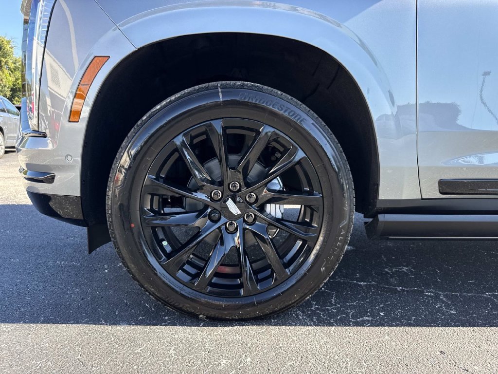 New 2027 Cadillac Escalade Sport w/ LPO, ONYX Package AWD/4WD image 10