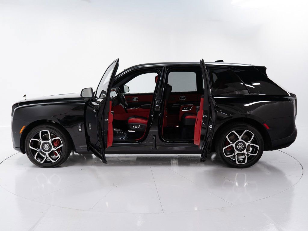 Used 2025 Rolls-Royce Cullinan Black Badge w/ Leather Finishing Pack AWD/4WD image 8